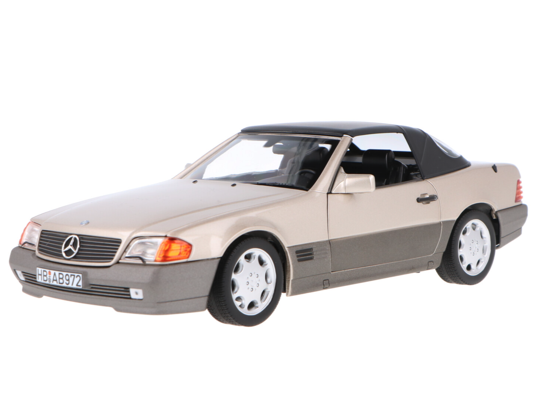 Модель автомобиля Norev 1:18 Mercedes-Benz 500 SL R129 1989-1995 Smoke Silver (183719) - фото 2 Модель автомобиля Norev 1:18 Mercedes-Benz 500 SL R129 1989-1995 Smoke Silver (183719) - фото 2