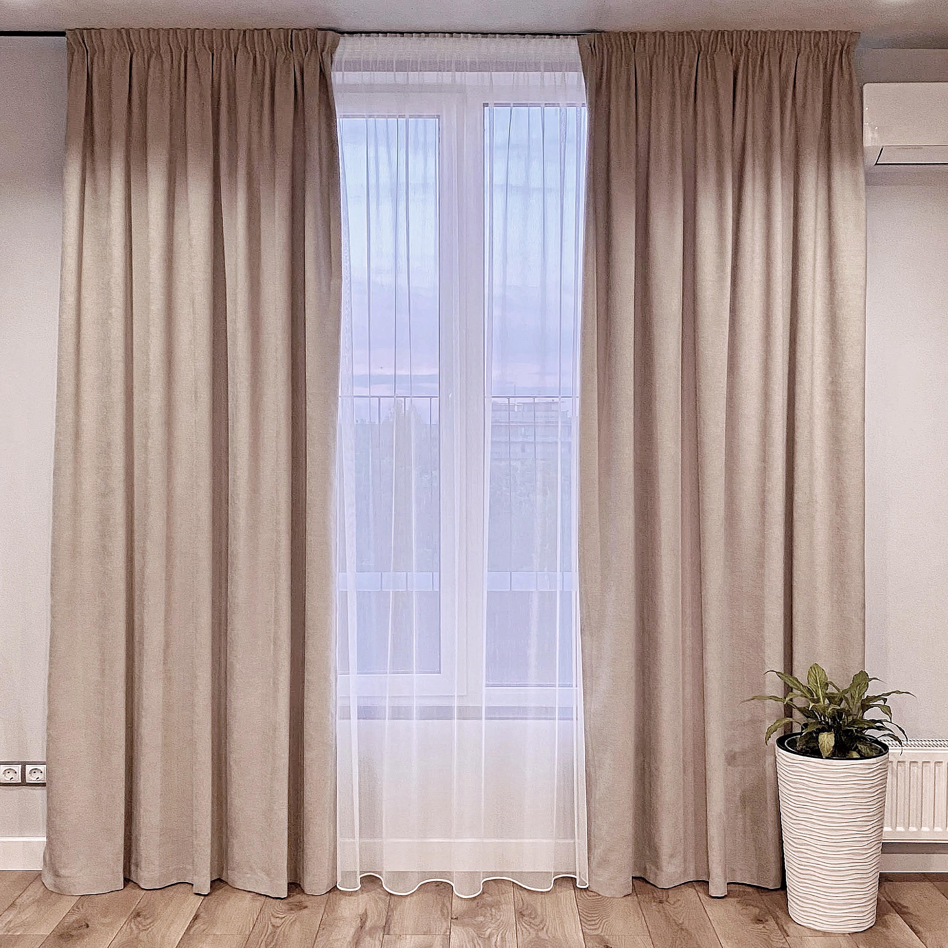 Шторы на тесьме 150х250 см микровелюр 2 шт. и тюль бамбук 400х250 см Бежевый/Капучино/Теплый Белый (402700-МТ201В/150-400) - фото 1 Шторы на тесьме 150х250 см микровелюр 2 шт. и тюль бамбук 400х250 см Бежевый/Капучино/Теплый Белый (402700-МТ201В/150-400) - фото 1