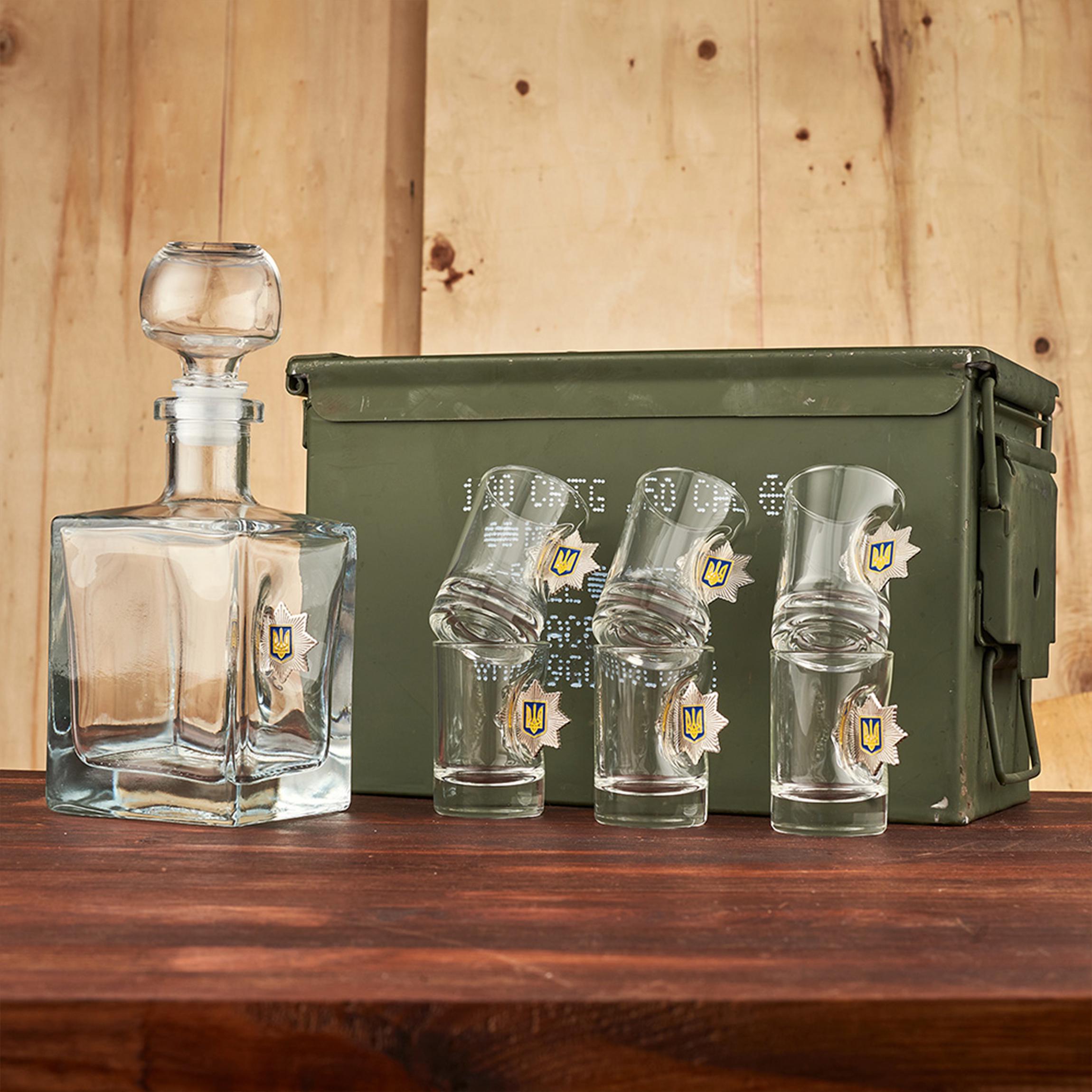 Набор VSKLO БК маленький графин и рюмки Полиция (28918591) - фото 3 Набор VSKLO БК маленький графин и рюмки Полиция (28918591) - фото 3