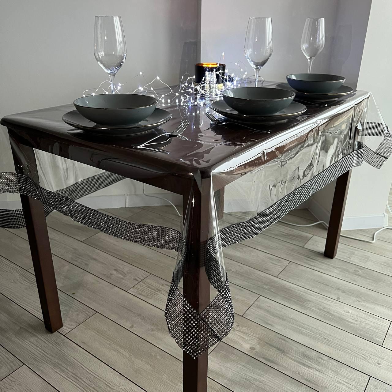Скатерть силиконовая c камнями 1 строка прямоугольная 150x220 см Серебристый/Черный (10012-p3)