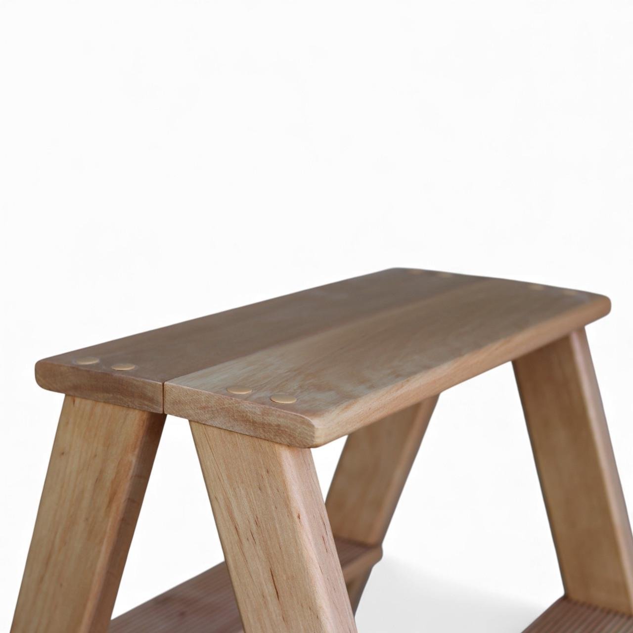 Табурет-лестница деревянный Студія Дерева Вільха Вестерн бытовой двухсторонний 3 ступеньки Бежевый (31002883) - фото 5 Табурет-лестница деревянный Студія Дерева Вільха Вестерн бытовой двухсторонний 3 ступеньки Бежевый (31002883) - фото 5