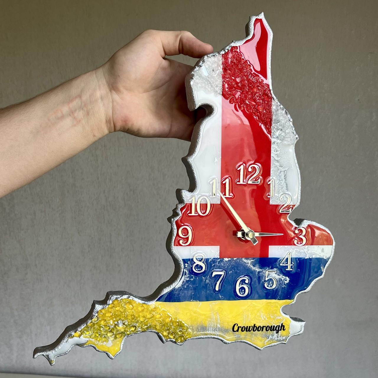 Часы настенные из эпоксидной смолы Карта Англии с Украиной 40x29 см