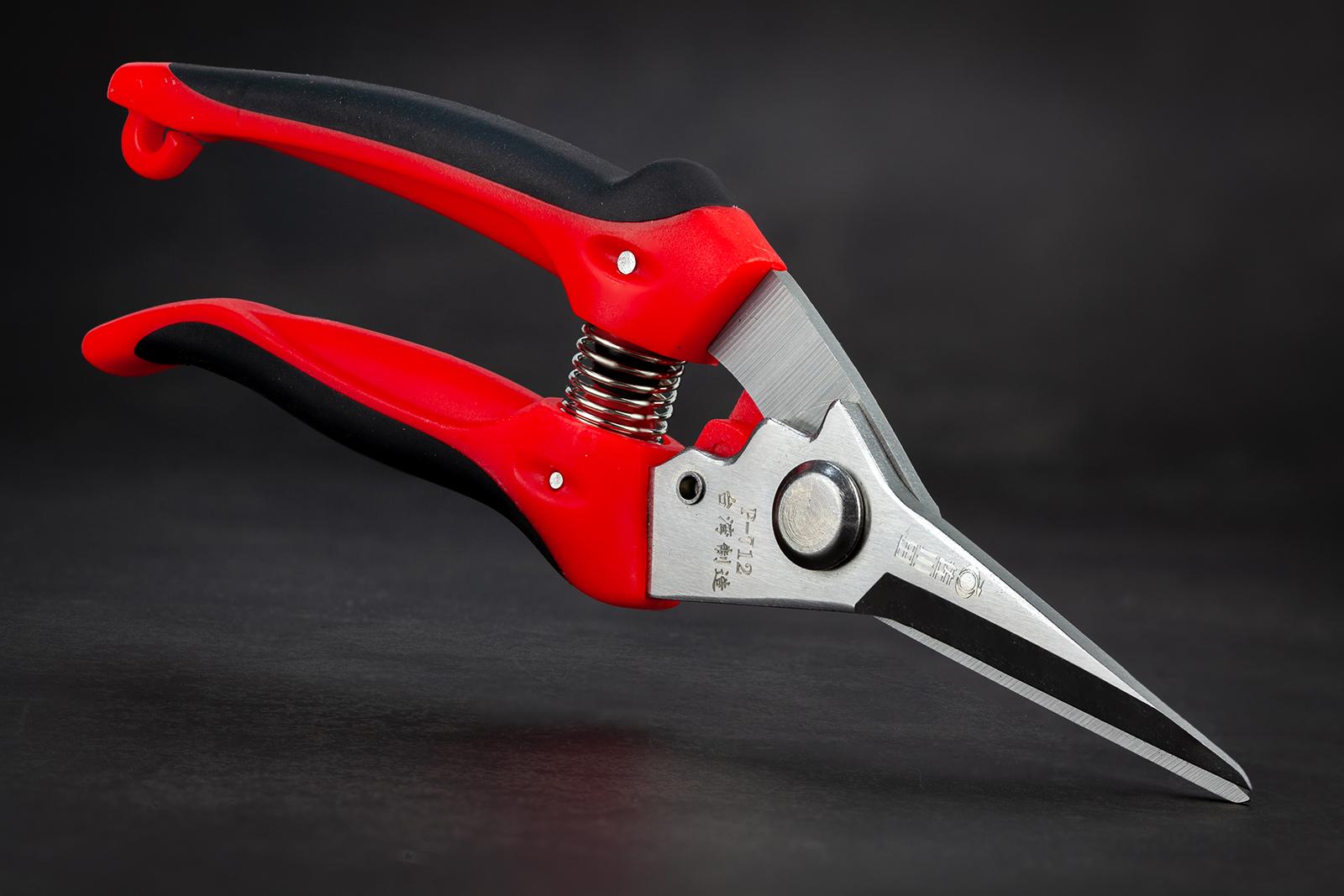 Секатор-ножиці садові Sagawata з нержавіючої сталі 200 мм (P-712) - фото 4 Секатор-ножиці садові Sagawata з нержавіючої сталі 200 мм (P-712) - фото 4