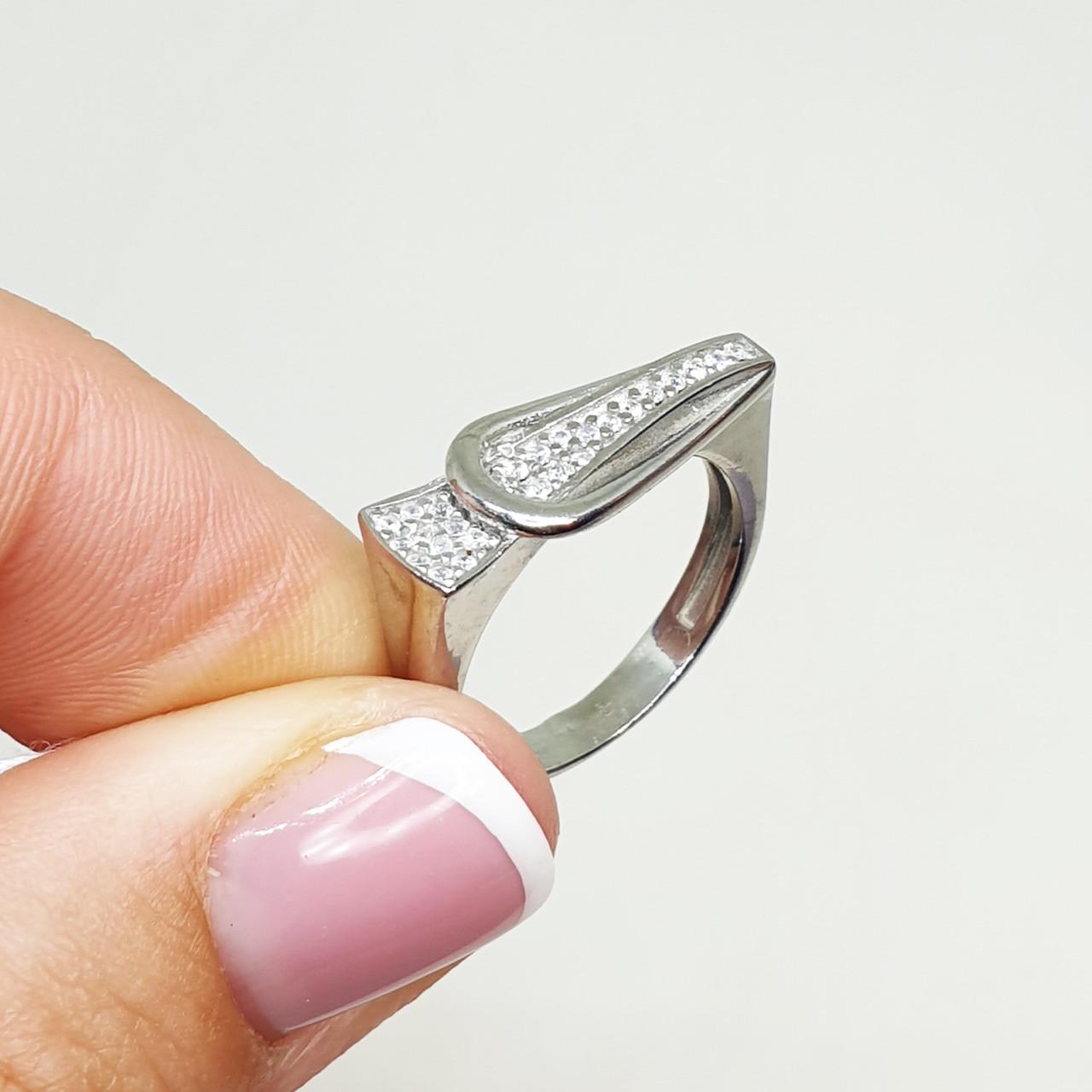 Кольцо серебряное с кубическим цирконием р. 17 3,35 г (1579169852)