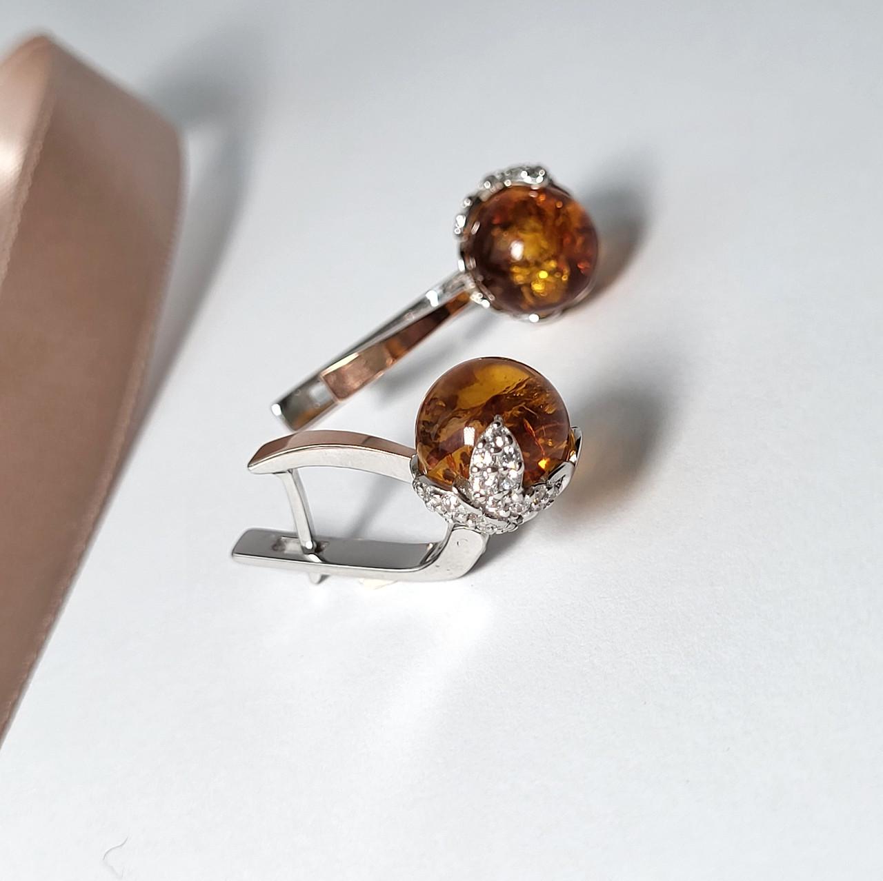 Серьги Шар с янтарем с золотой пластиной из серебра 925 пробы 5,80 г (463)