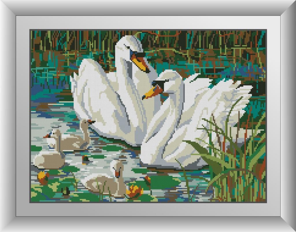 Алмазная мозаика Dream Art Лебединая семья 35x48 см (DA.30088)