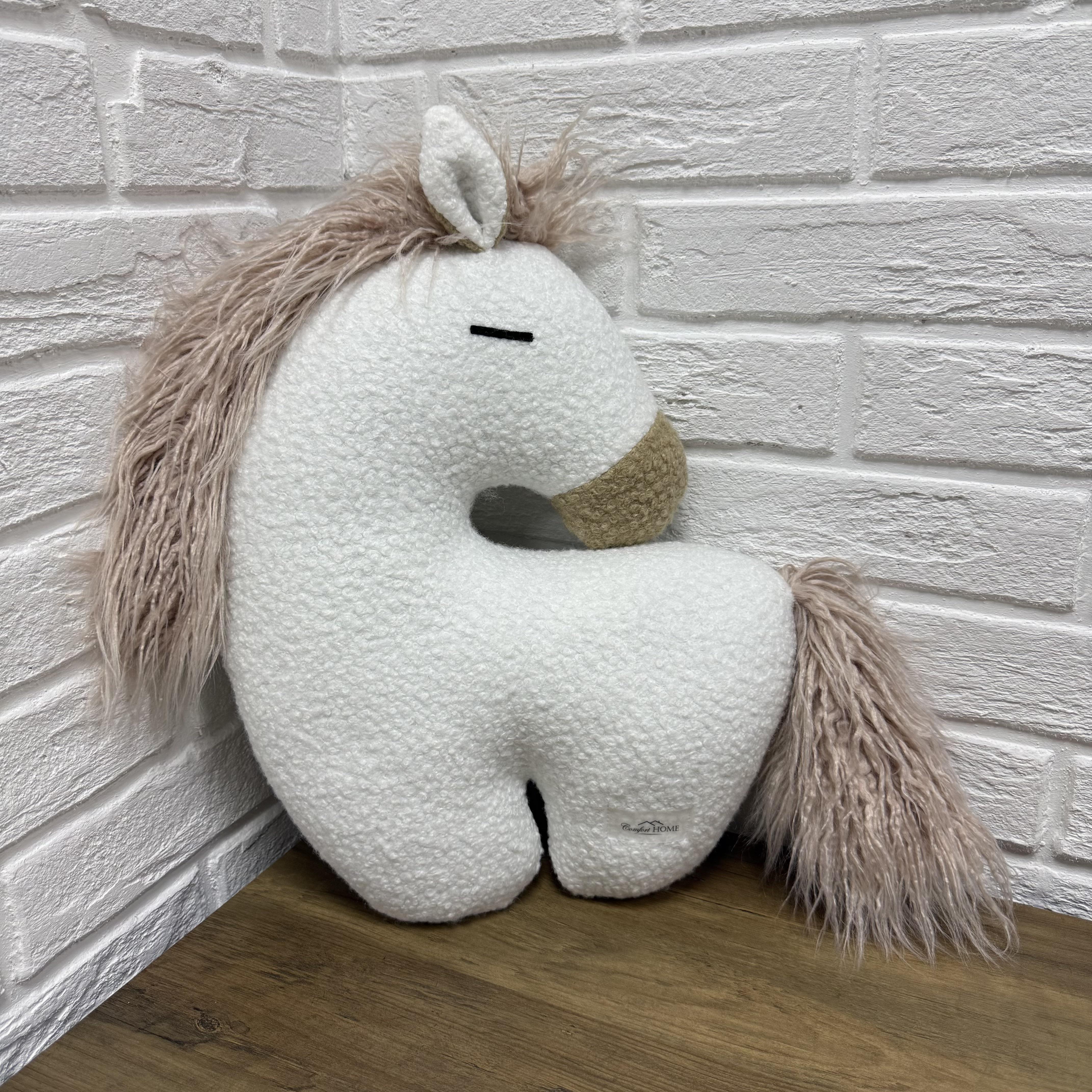 Подушка новогодняя Comfort Home Лошадка меховая букле 40х35 см