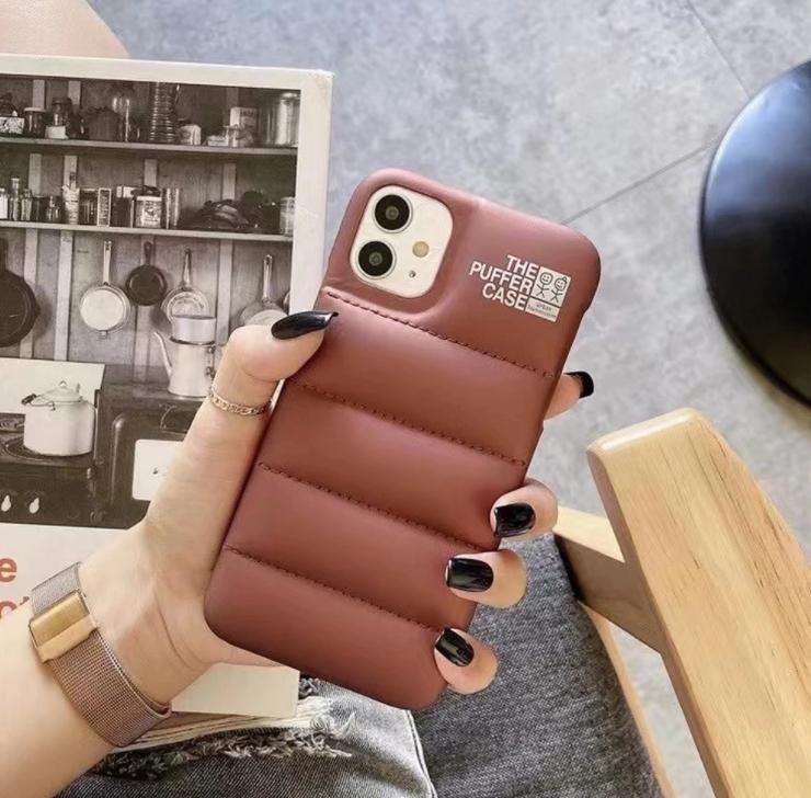 Пуферный чехол-пуховик для iPhone XR Коричневый