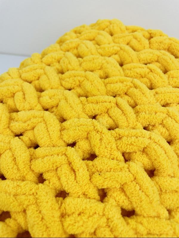 Плед ручної роботи плюшевий із пряжі Alize Puffy 80х80 см Жовтий - фото 3 Плед ручної роботи плюшевий із пряжі Alize Puffy 80х80 см Жовтий - фото 3