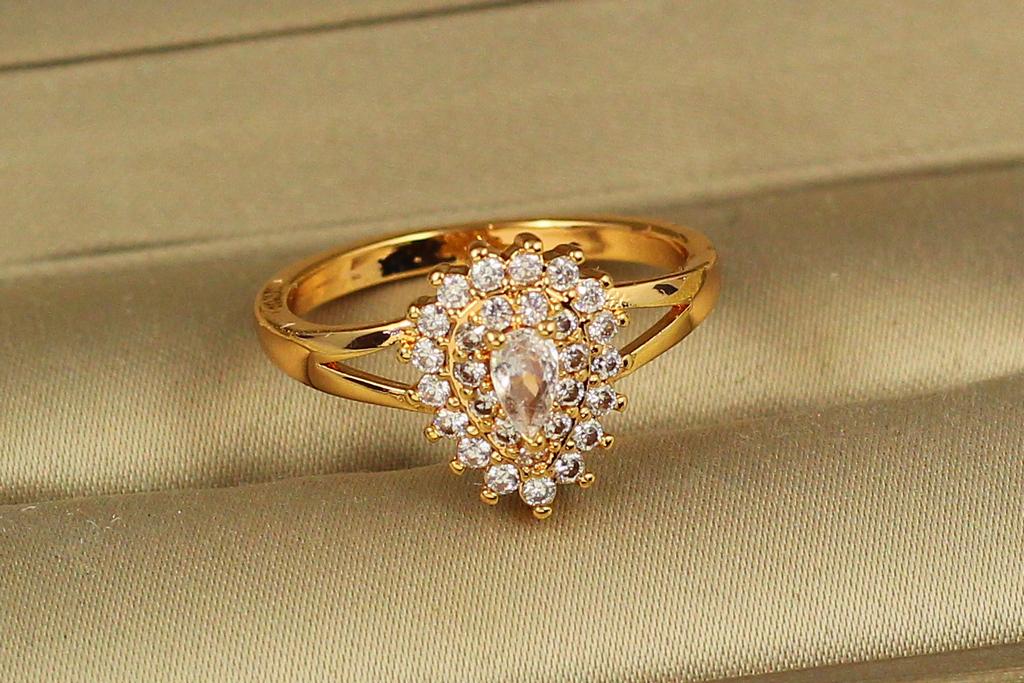 Кольцо Xuping Jewelry Айвенго р. 18 Золотистый (26491964) Кольцо Xuping Jewelry Айвенго р. 18 Золотистый (26491964)