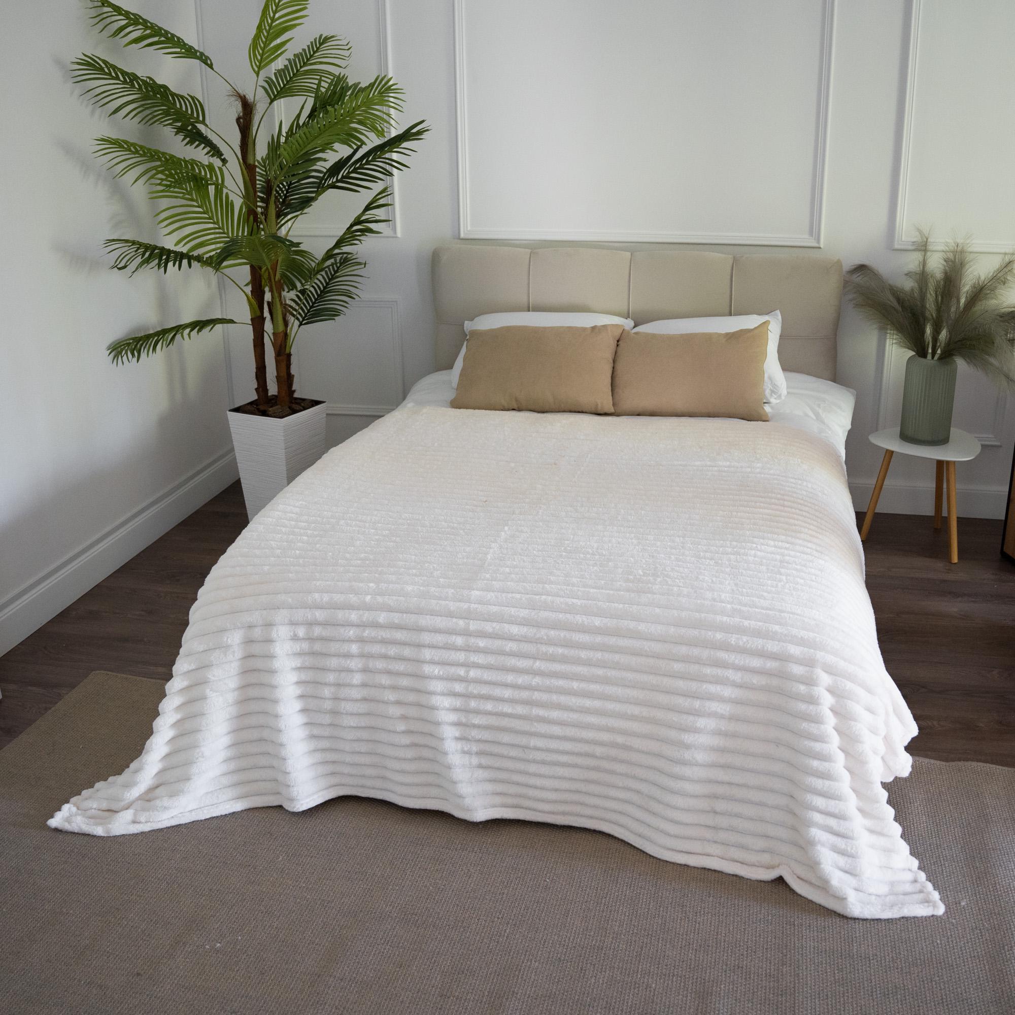 Плед Шарпей широка полоска 1,5 м Перлинно-білий (86595)