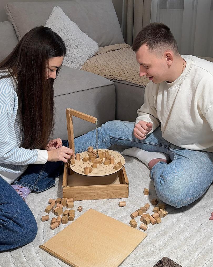 Настільна гра з дерева Балансир світлий 30х30х8 см (29614253) - фото 3 Настільна гра з дерева Балансир світлий 30х30х8 см (29614253) - фото 3