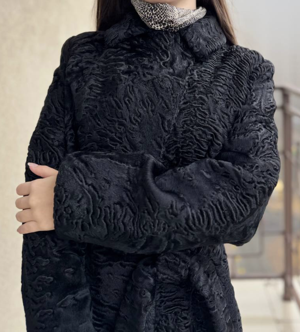 Шуба женская из украинского каракуля с поясом прямой силуэт S Черный (2894501854)