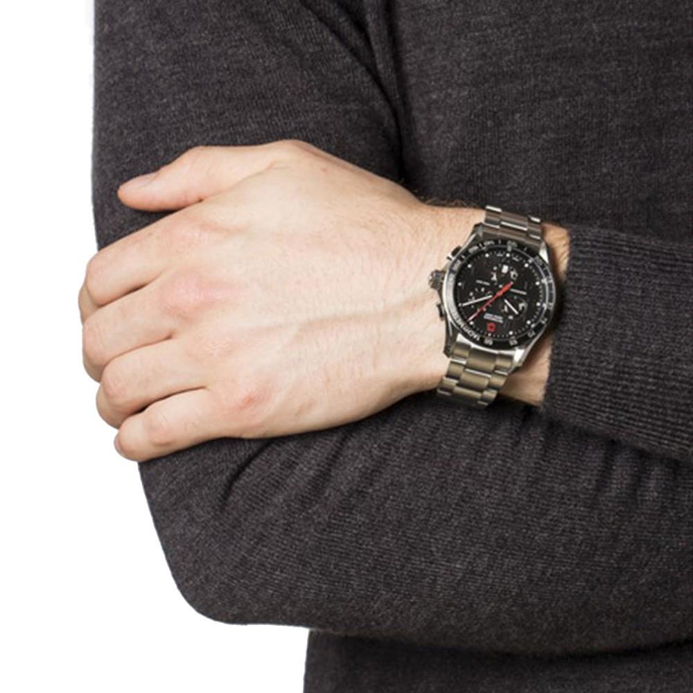 Наручний годинник чоловічий Victorinox Swiss Army Chrono Classic Xls кварцевий Silver (V241443) - фото 5 Наручний годинник чоловічий Victorinox Swiss Army Chrono Classic Xls кварцевий Silver (V241443) - фото 5