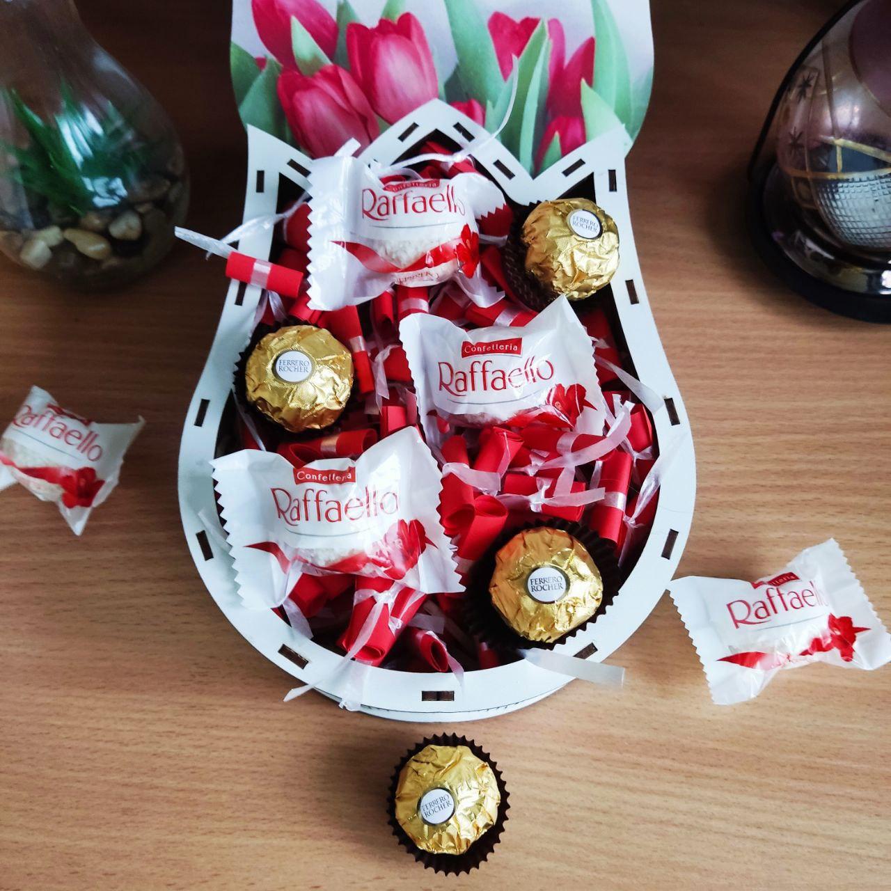 Подарочный бокс с конфетами и 101 причиной Почему я тебя люблю на 8 марта день рождения для девушки (ar133)