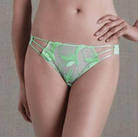 Труси жіночі стрінги Simone Perele 3 Ніжно-зелений (13E700) - фото 3 Труси жіночі стрінги Simone Perele 3 Ніжно-зелений (13E700) - фото 3