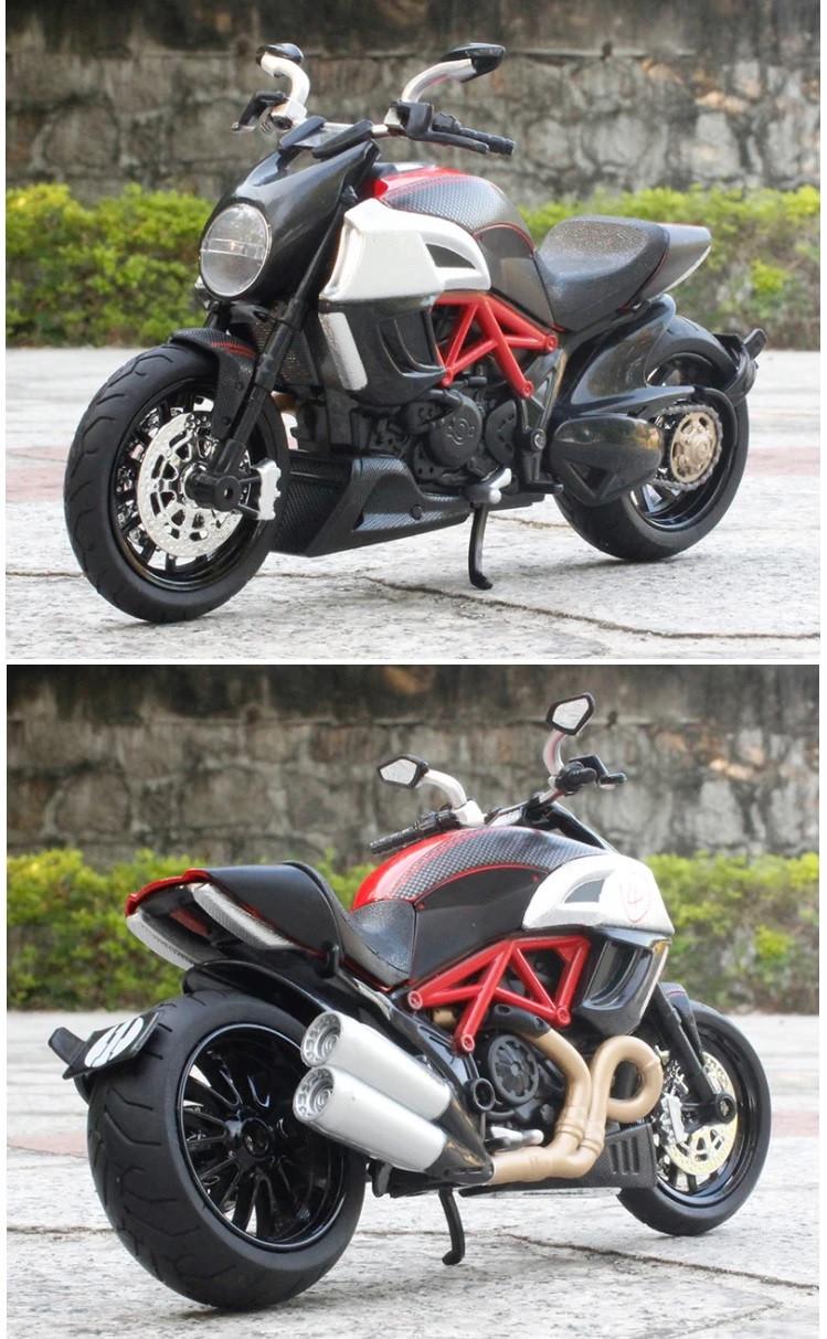 Мотоцикл металопластиковий TK Group Ducati Diavel Carbon 1:12 модель байка (2657083898) - фото 3 Мотоцикл металопластиковий TK Group Ducati Diavel Carbon 1:12 модель байка (2657083898) - фото 3