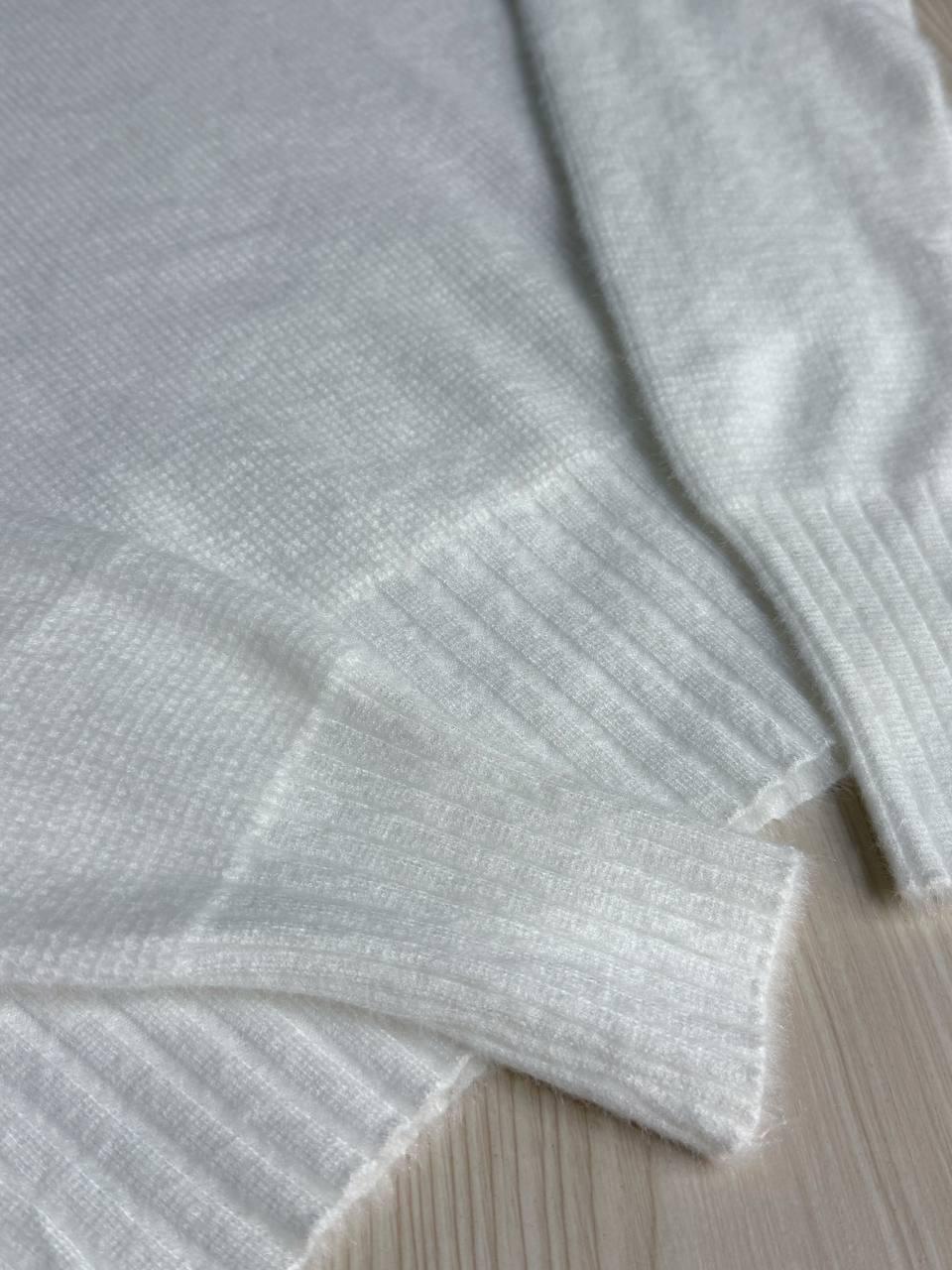 Светр жіночий Fancy Matinee 7571 вафельний з ангори оверсайз OS Білий (4986) - фото 4