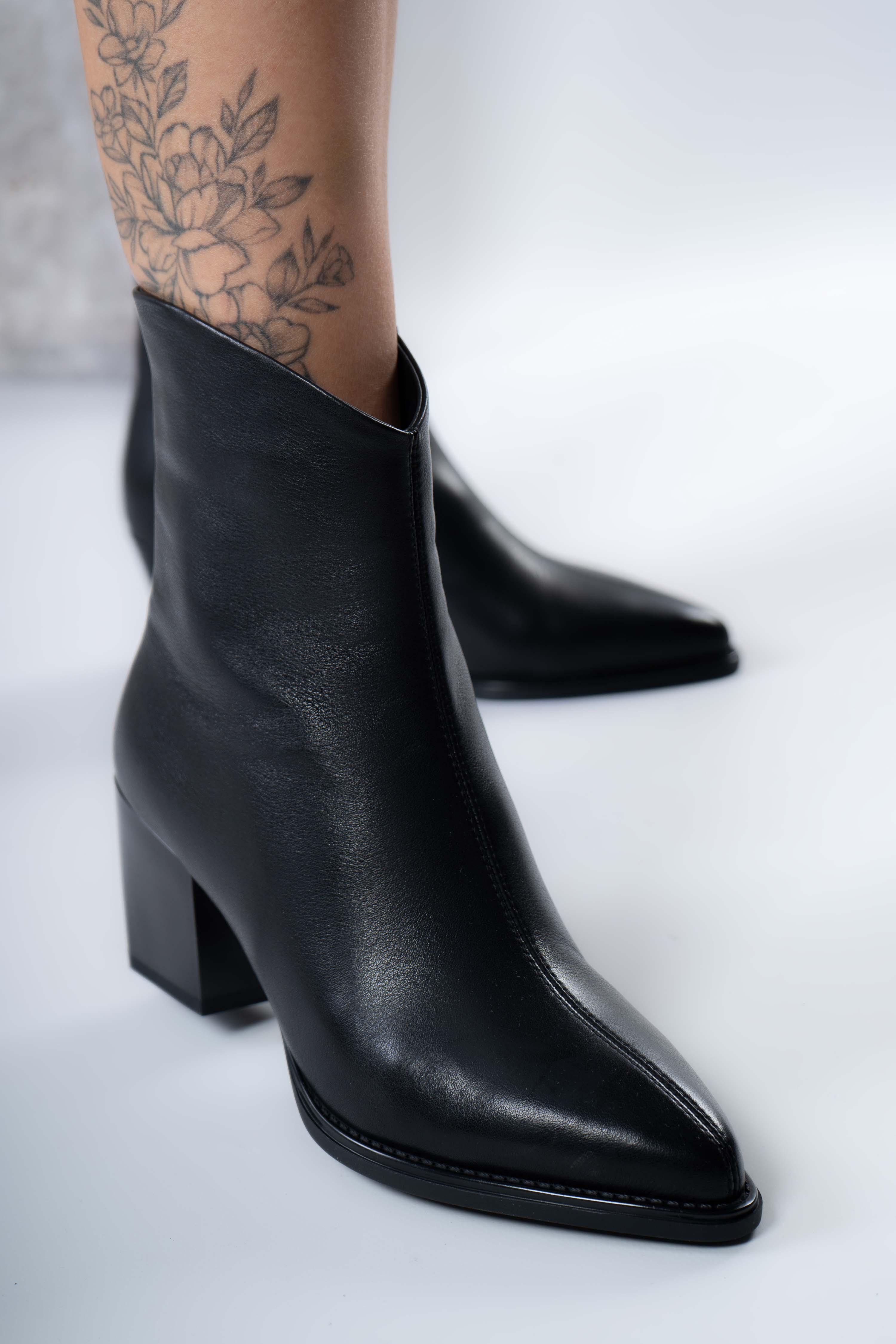 Ботинки женские Where Uweare JA340-H168-P8008 натуральная кожа р. 38 Черный (346755_38)