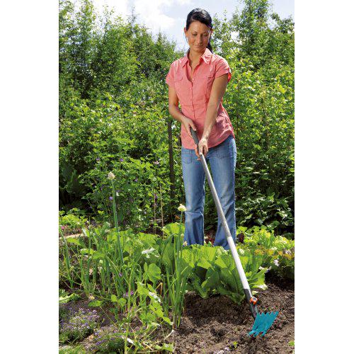 Сапка фігурна Gardena Combisystem 3 зубці 9 см (03219-20.000.00) - фото 11 Сапка фігурна Gardena Combisystem 3 зубці 9 см (03219-20.000.00) - фото 11