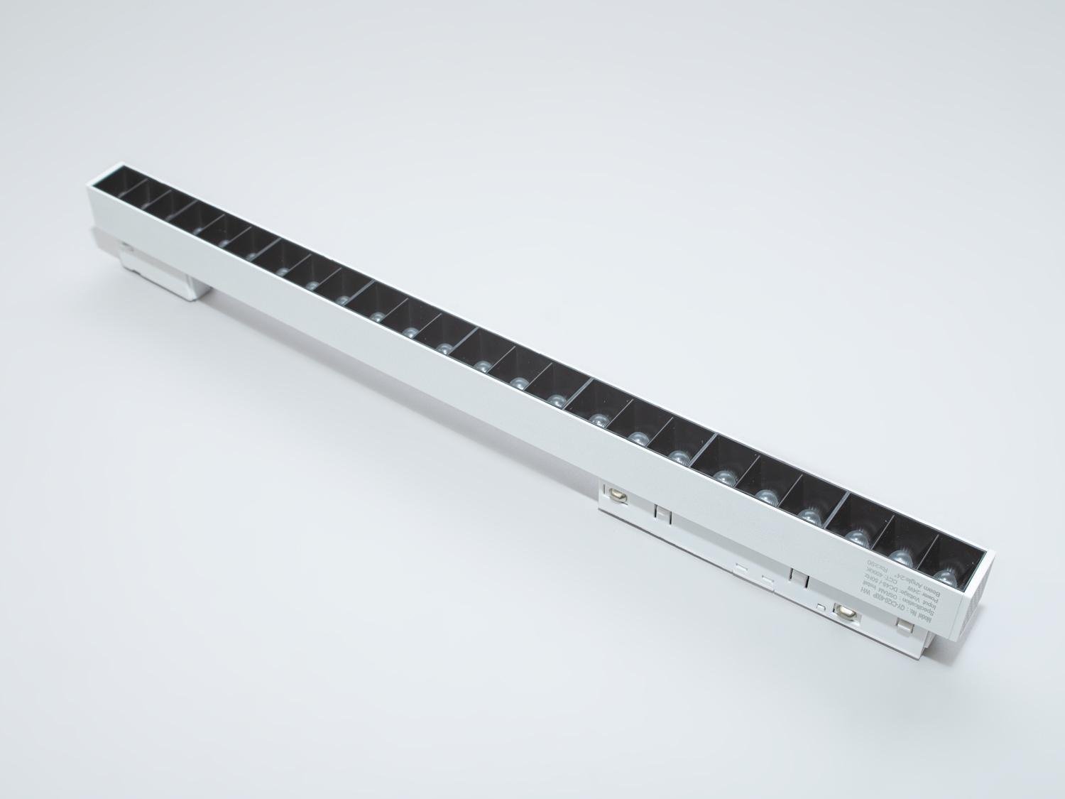 Прожектор на шину для магнитной трековой системы 24 Вт (QY-CX20-400P-WH)