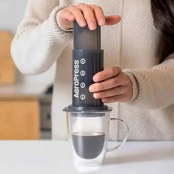 Аэропресс для кофе Aeropress Inc (85R11) - фото 2 Аэропресс для кофе Aeropress Inc (85R11) - фото 2