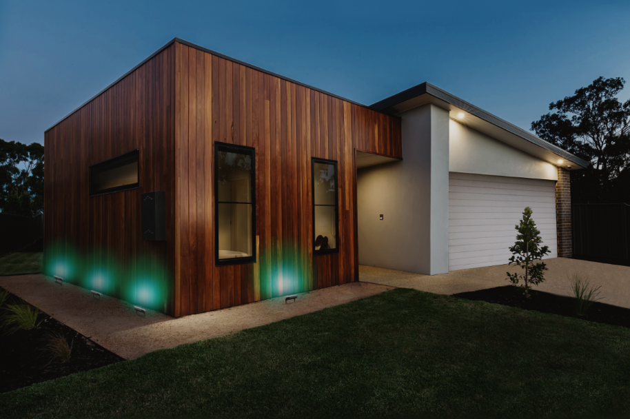 Прожектор Osram 30W 220V 2400lm 3000K RGB+TW WIFI 209х30х168 мм (4099854430237) - фото 5 Прожектор Osram 30W 220V 2400lm 3000K RGB+TW WIFI 209х30х168 мм (4099854430237) - фото 5