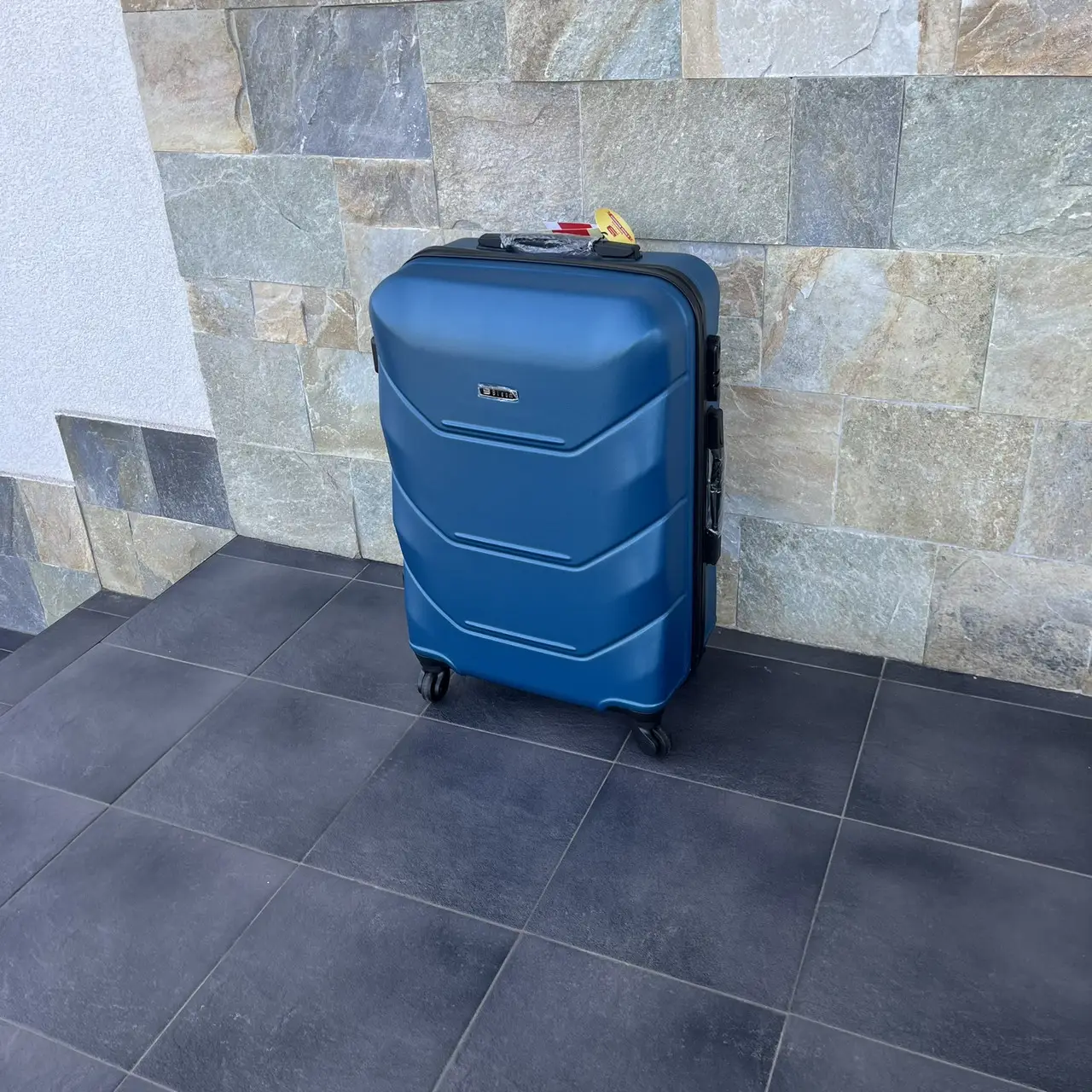 Чемодан дорожный Bloom 1507 М 63 л Светло-синий - фото 3 Чемодан дорожный Bloom 1507 М 63 л Светло-синий - фото 3