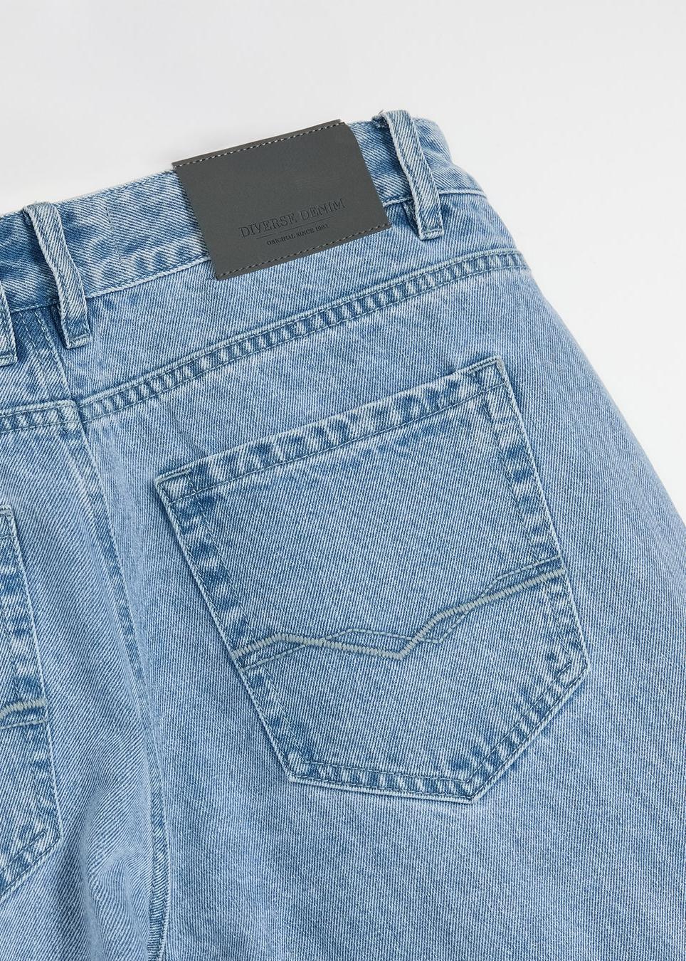 Джинси чоловічі Diverse DENNYS 252 р. 34/34 Світло-блакитний (5905384106094) - фото 4 Джинси чоловічі Diverse DENNYS 252 р. 34/34 Світло-блакитний (5905384106094) - фото 4