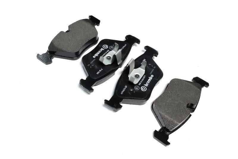 Тормозные колодки дисковые BREMBO для BMW 3 E46 5 E39 передние (P 06 065)