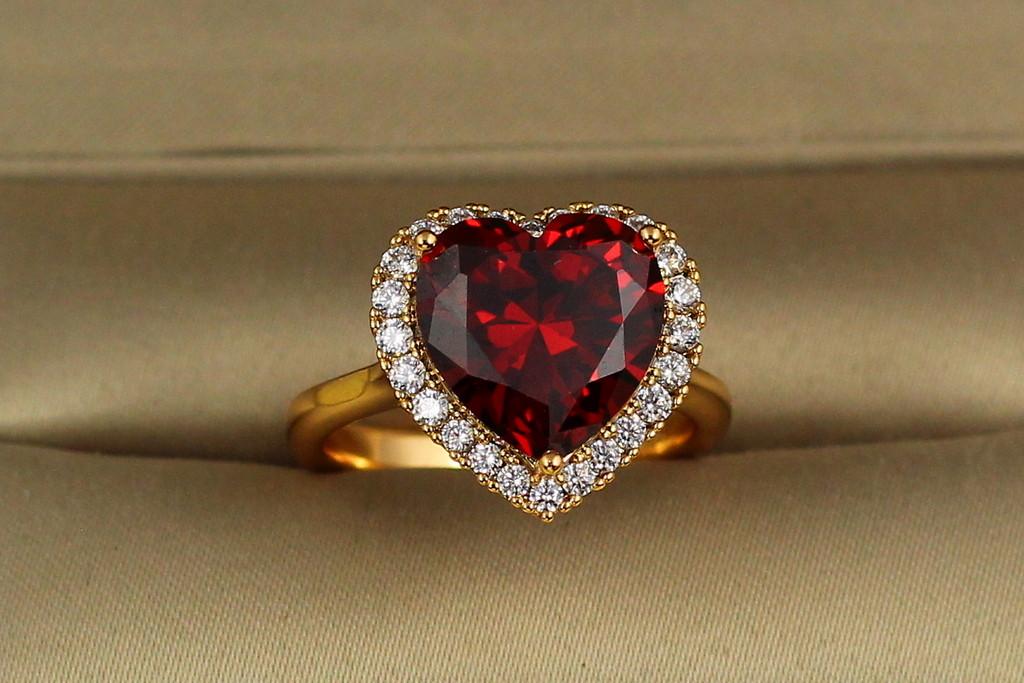 Кольцо Xuping Jewelry Сердце океана с красным камнем 1,6 см р. 17 Золотистый