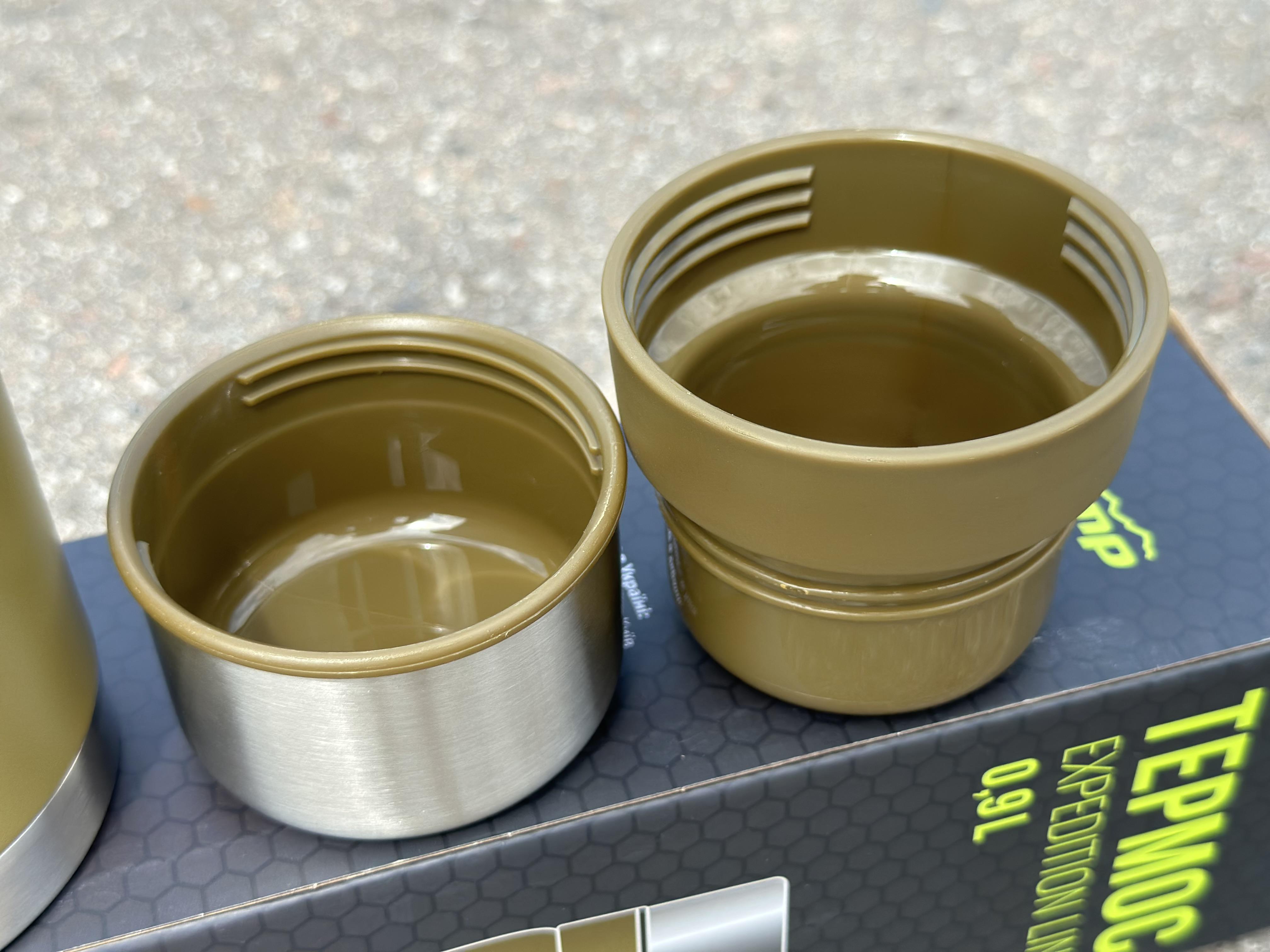 Термос для напитков Tramp expeditio с нержавейки держит 24 ч. 0,9 л (UTRC-027-olive) - фото 5