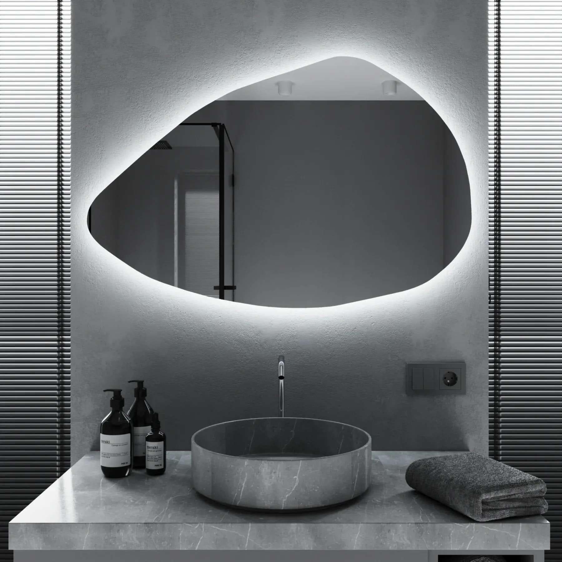 Зеркало для ванной комнаты Mironiks Glorein фигурное с фоновой LED-подсветкой 660x1000 мм (FR-MRKS-311344)