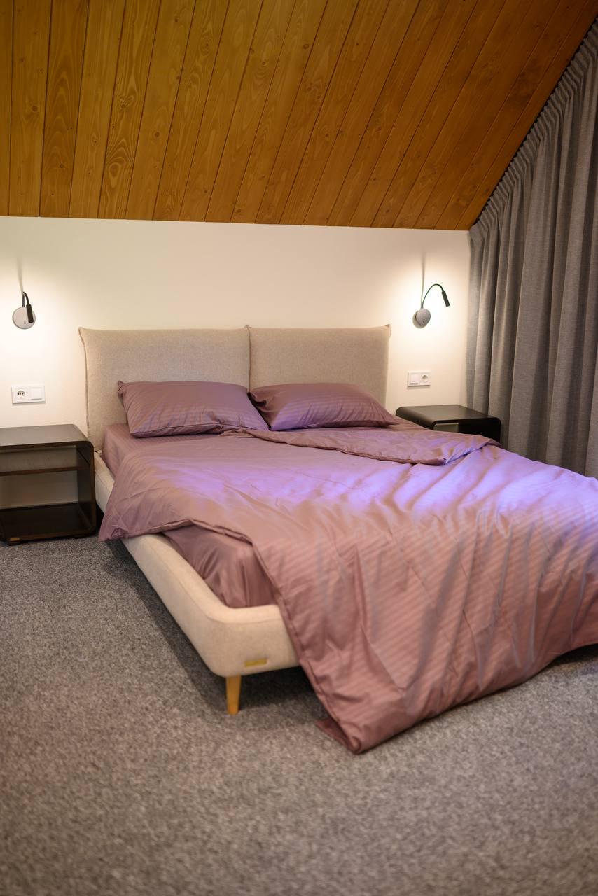 Комплект постільної білизни Signorina Siena зі страйп-сатину сімейний 50х70 см/70х70 см Пильна троянда (0020S) - фото 3