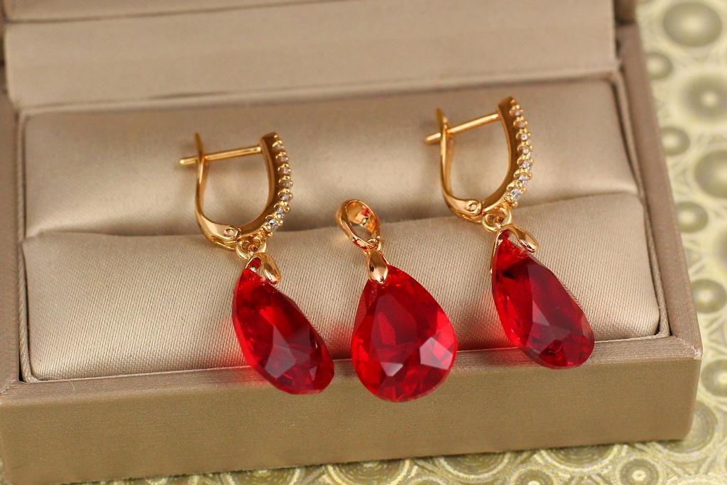 Набор Xuping Jewelry Большая капля с красным камнем Сваровски Золотистый (31936728)