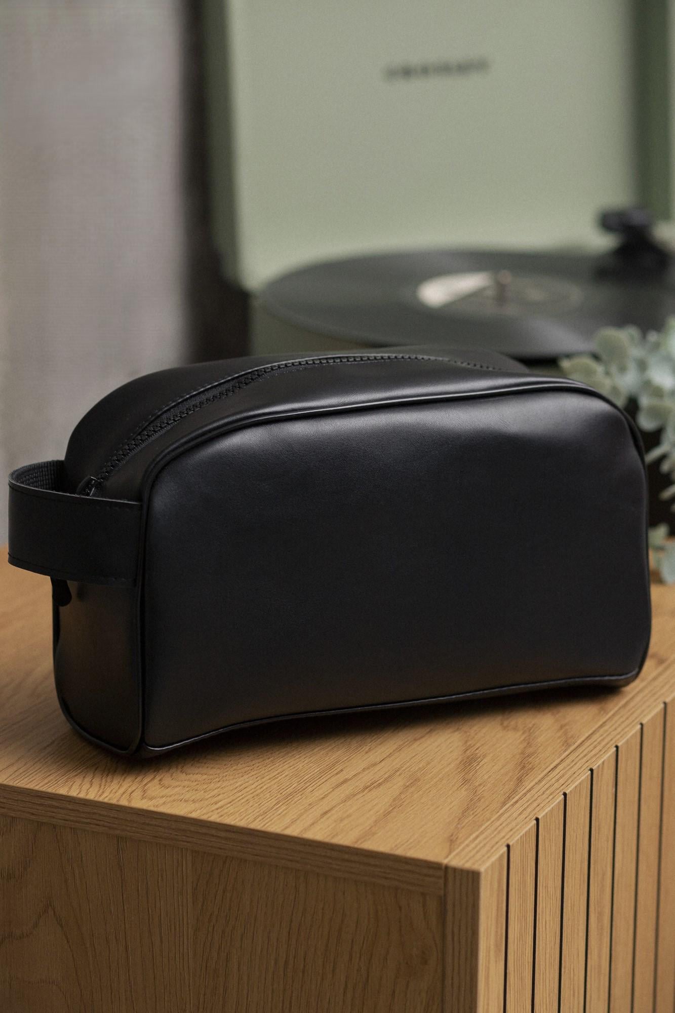 Косметичка дорожная Without Cosmetic кожаная несесер Black (8049535)