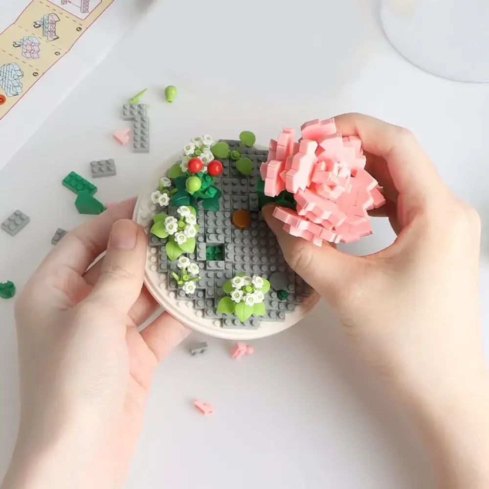 Конструктор-ночник Цветок в колбе с подсветкой Гвоздика/Роза 570 дет. - фото 6