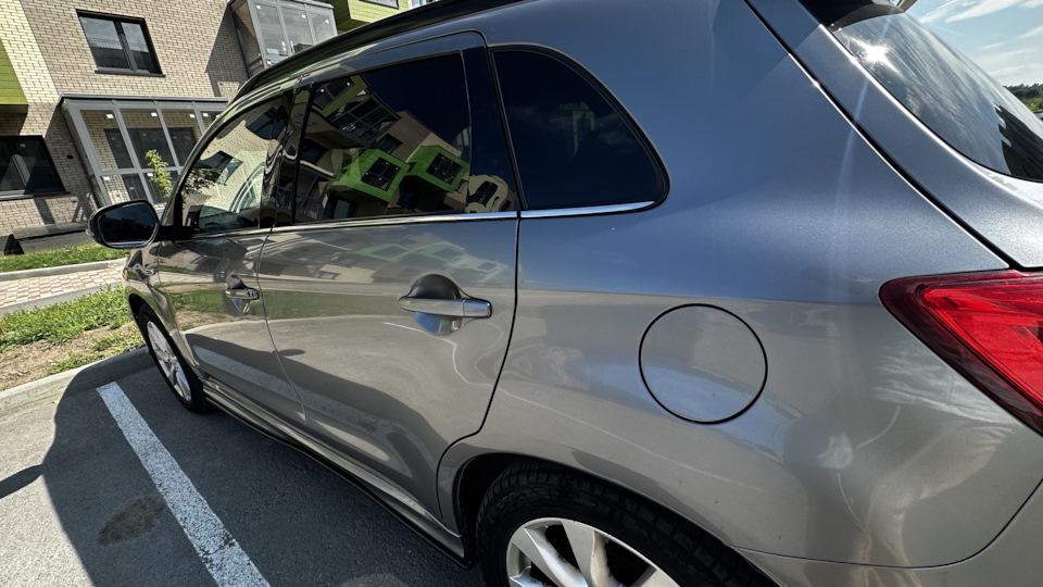 Накладки на стійки дверей Mitsubishi ASX/Outlander Sport 6 шт. Чорний глянець (27985614) - фото 3 Накладки на стійки дверей Mitsubishi ASX/Outlander Sport 6 шт. Чорний глянець (27985614) - фото 3