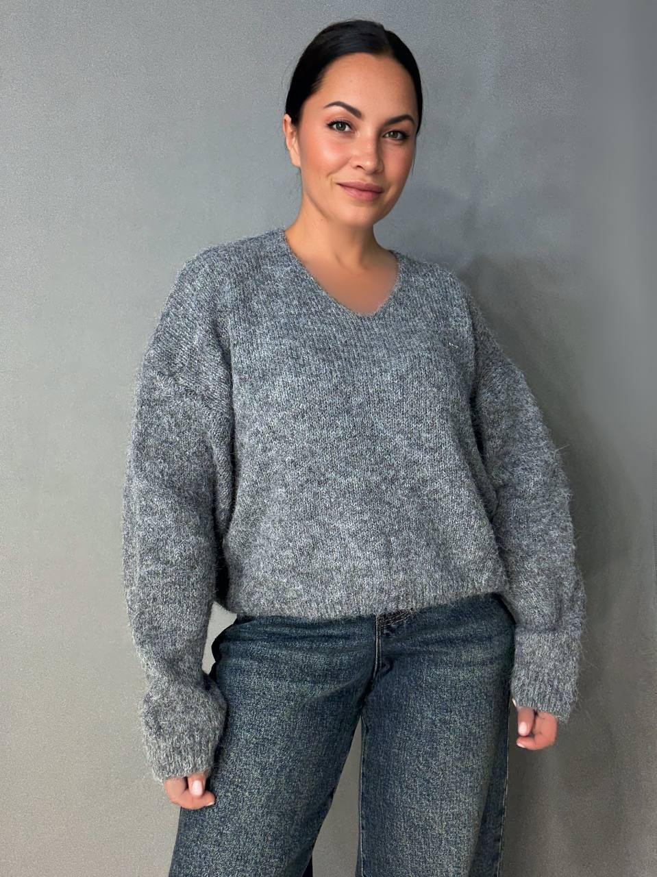 Свитер женский A-N 08-1 с шерстью вырез мыс OS Серый (5467) Свитер женский A-N 08-1 с шерстью вырез мыс OS Серый (5467)