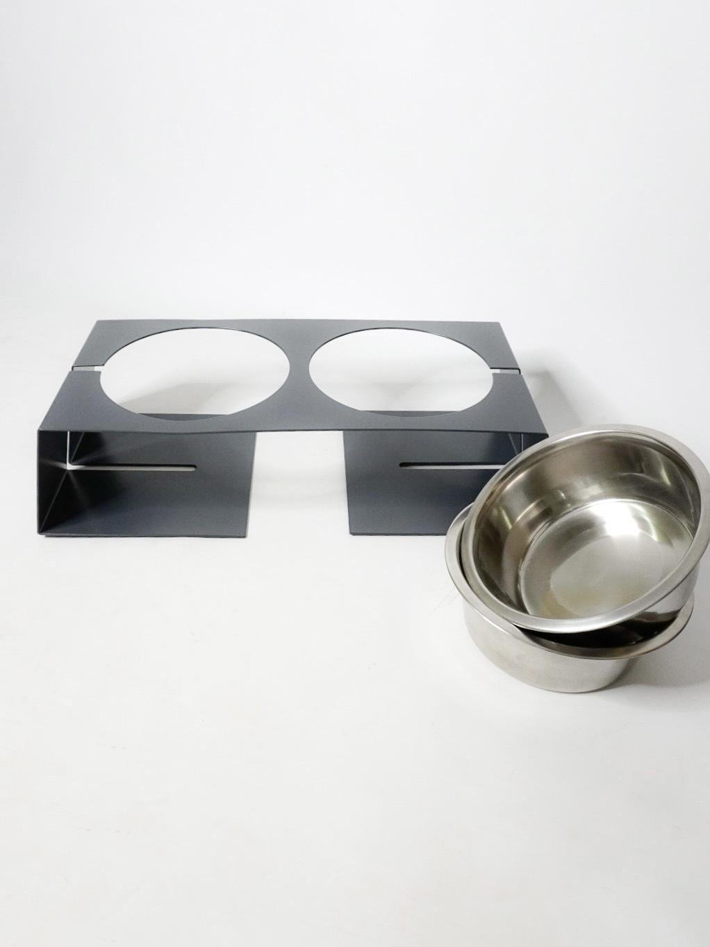 Годівниця Bestmeal підставка для собак малих порід на 2 миски метал 132 мм 0,75 л Темно-сірий (24436818) - фото 2 Годівниця Bestmeal підставка для собак малих порід на 2 миски метал 132 мм 0,75 л Темно-сірий (24436818) - фото 2