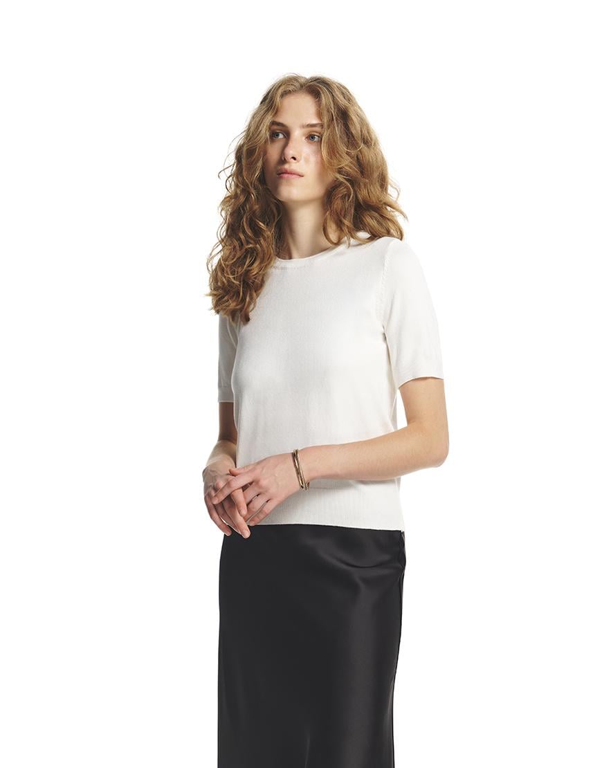 Футболка Softline жіноча MOVE молочна One size