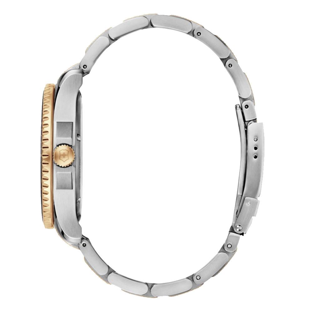 Наручний годинник чоловічий Victorinox Swiss Army Maverick кварцевий Silver (V241789) - фото 3