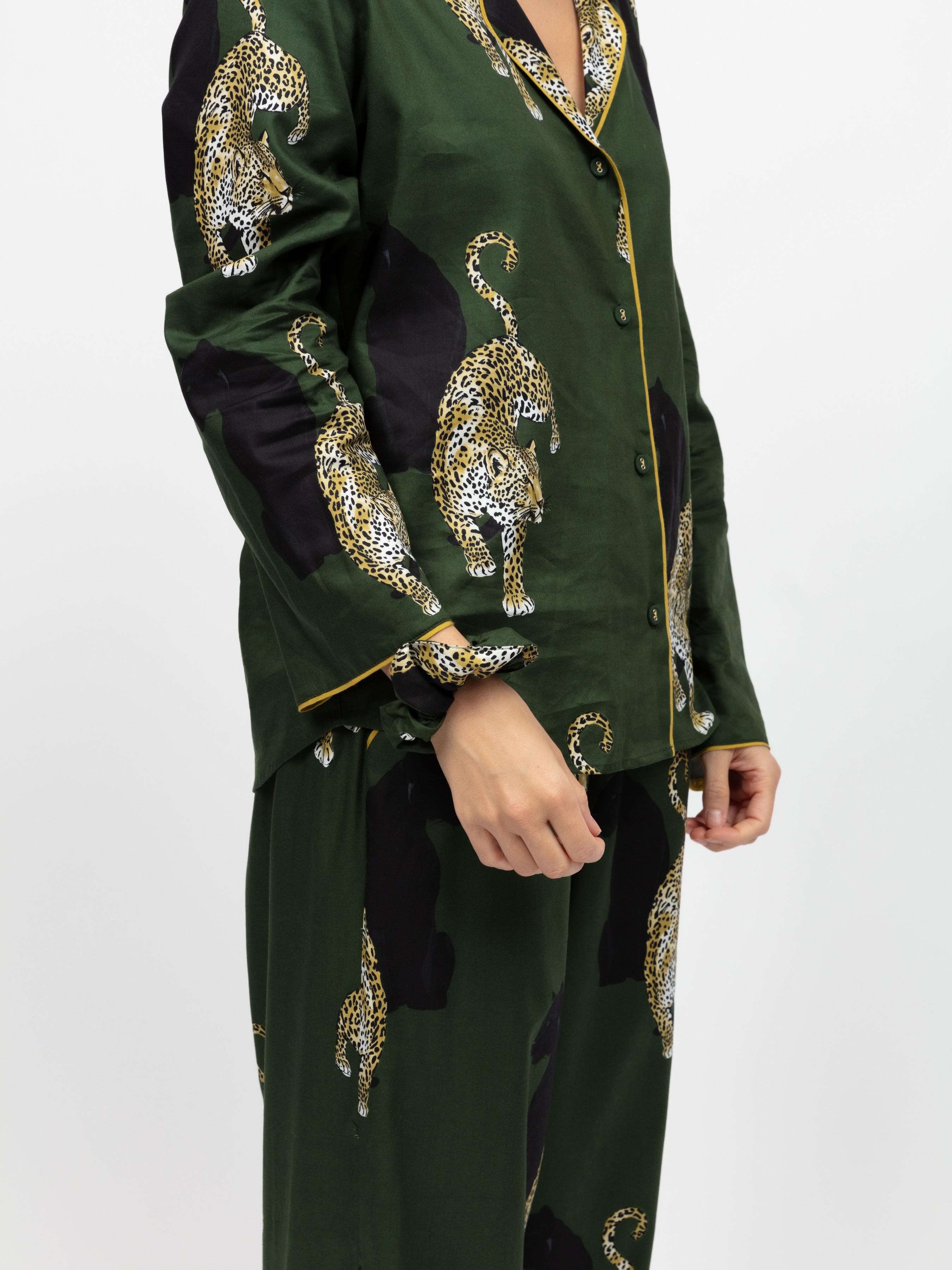 Пижама женская CYBERJAMMIES 5000-5001 3XL Оливковый с леопардовым принтом (5051877599321) - фото 4 Пижама женская CYBERJAMMIES 5000-5001 3XL Оливковый с леопардовым принтом (5051877599321) - фото 4