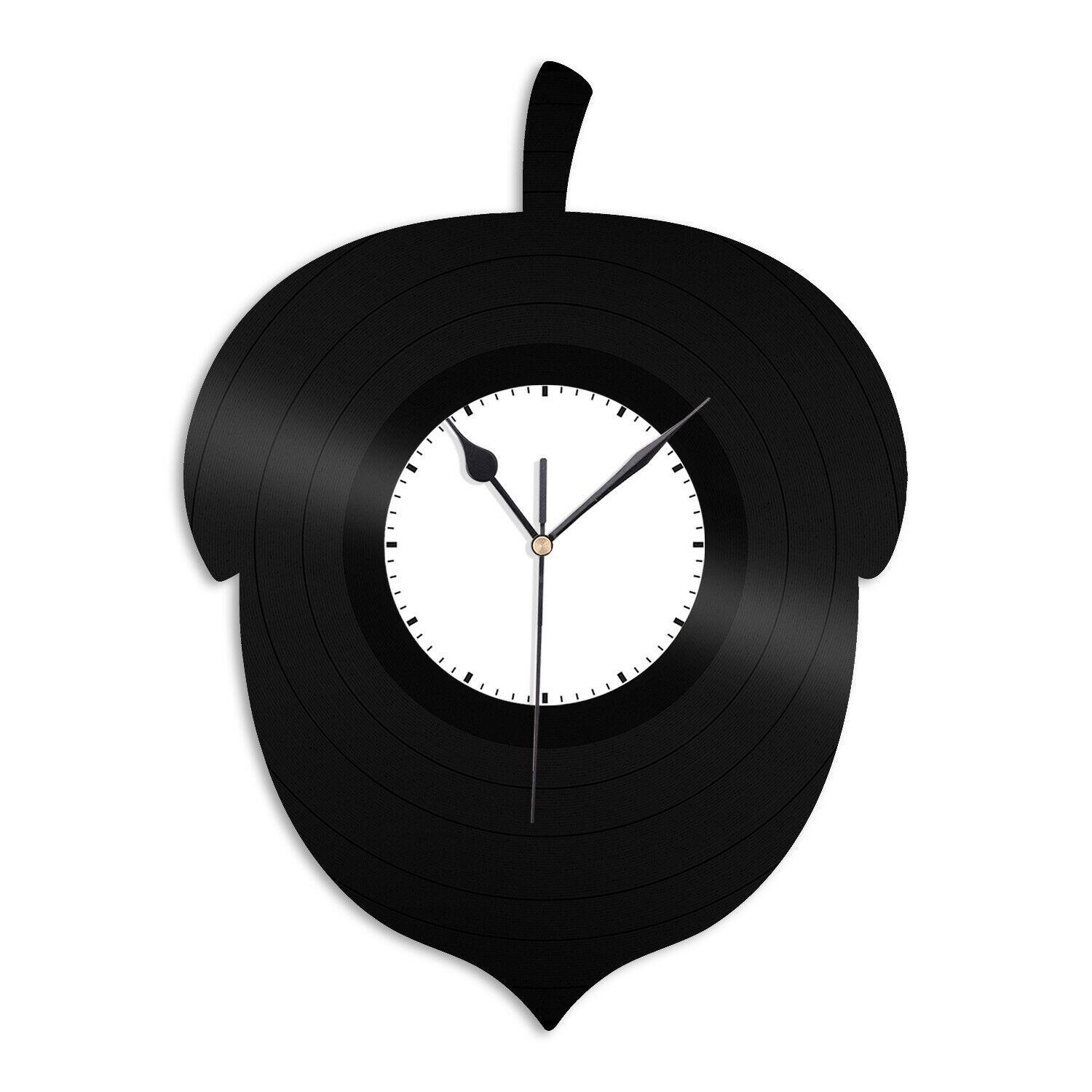 Часы настенные Желудь 1669 из виниловой пластинки