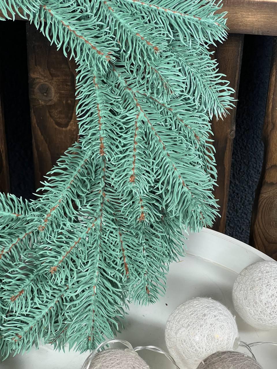 Новорічний вінок Тріумф зі штучної хвої 40 см Блакитний (YA678607) - фото 5 Новорічний вінок Тріумф зі штучної хвої 40 см Блакитний (YA678607) - фото 5