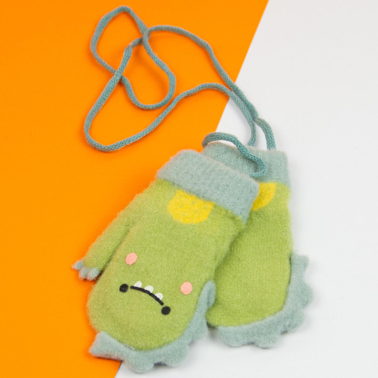 Детские варежки на 2-3 года зимние на веревочке Динозаврик 21-25-35 Зеленый (DR010013)