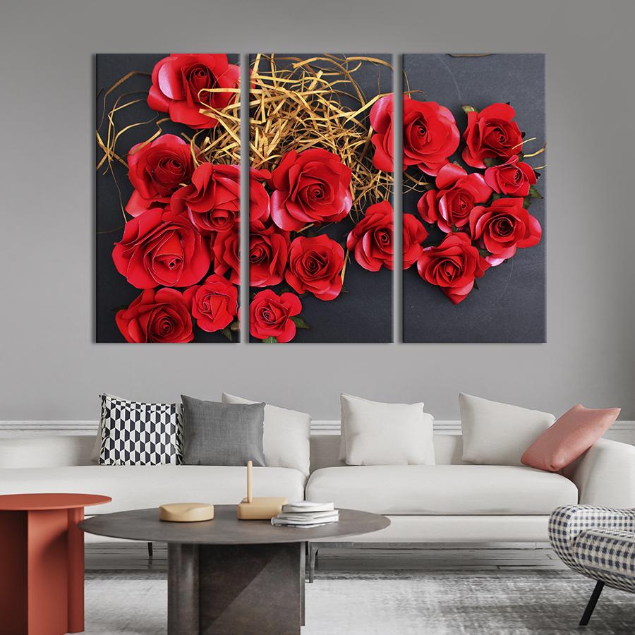 Картина на холсте триптих Розовые бутоны 78x48 см (777-31)