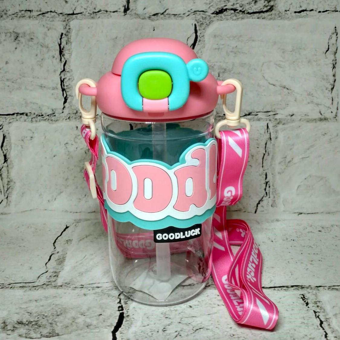 Бутылка для воды детская с трубочкой и ремешком Good Luck 650 мл 17х9 см Розовый (AKT1883-R) Бутылка для воды детская с трубочкой и ремешком Good Luck 650 мл 17х9 см Розовый (AKT1883-R)