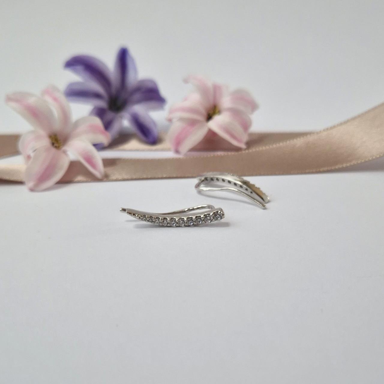 Серьги каффы перчик с камнями серебро 925 пробы родированное 1,80 г (51718р)