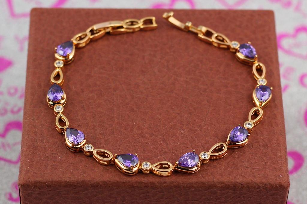 Браслет Xuping Jewelry Летний дождик с фиолетовыми камнями 19 см x 6 мм. Золотистый